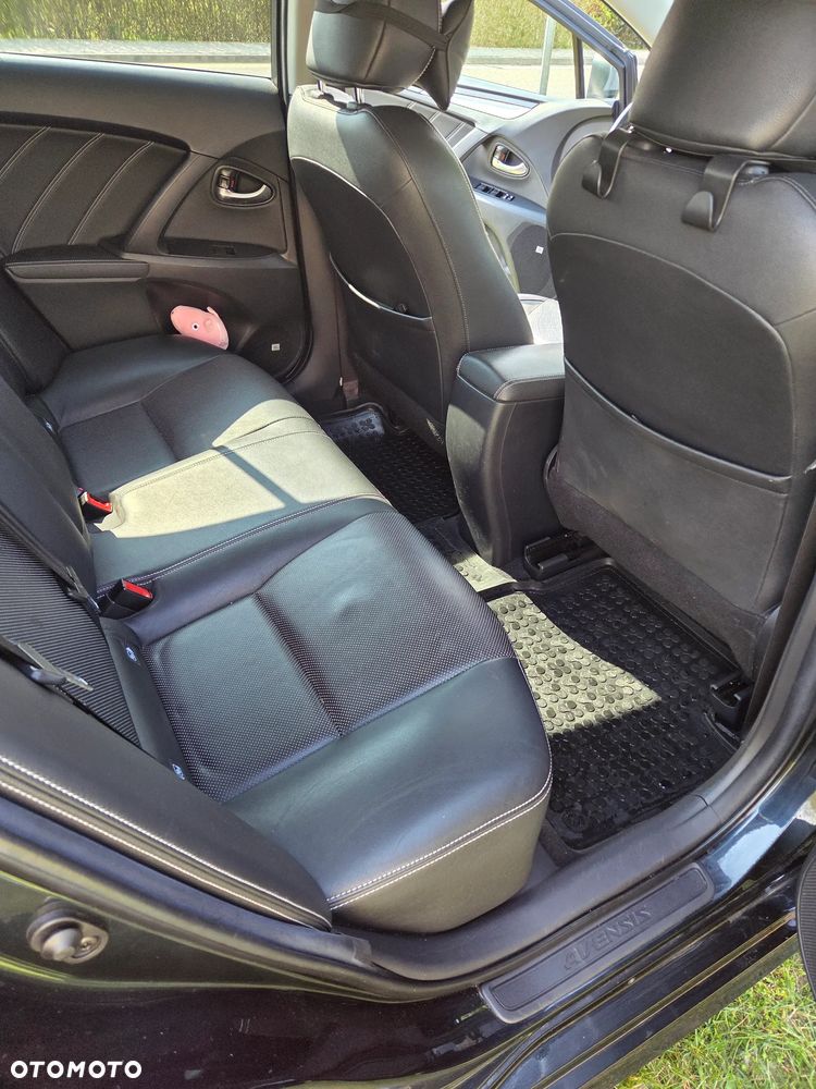 Toyota Avensis 1.8 Premium - 8