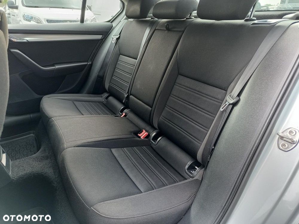 Skoda Octavia 1.6 TDI SCR Ambition - 14