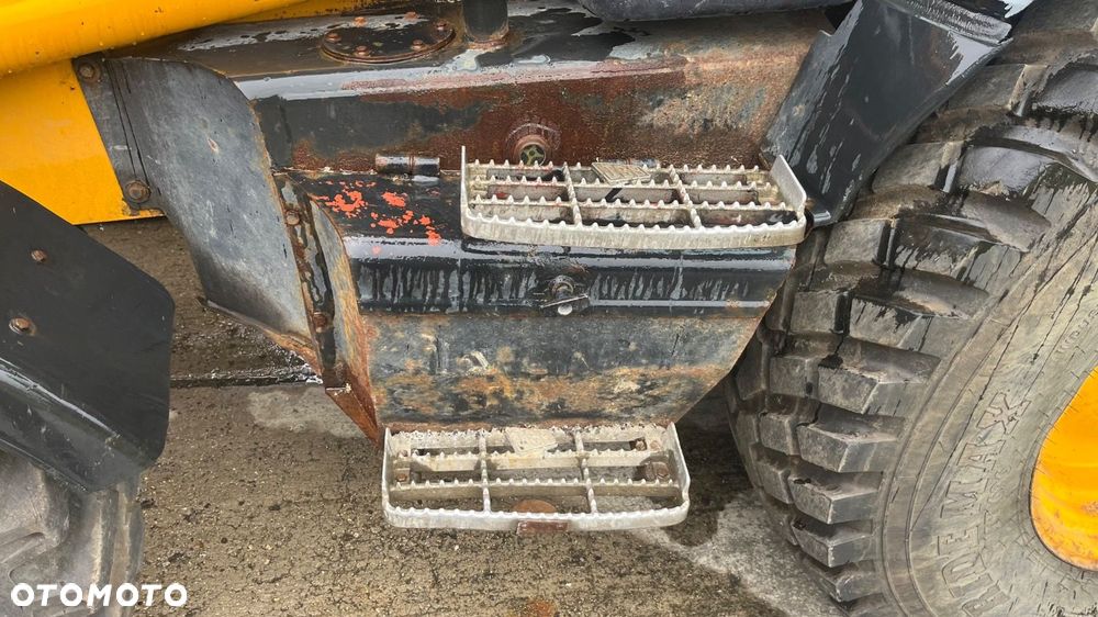 JCB 3 Cx 4X4 - 11