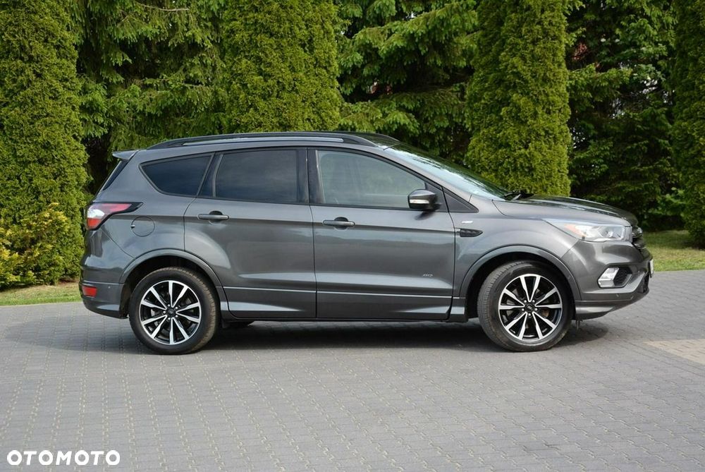 Ford Kuga 2.0 TDCi 4x4 ST-Line - 4