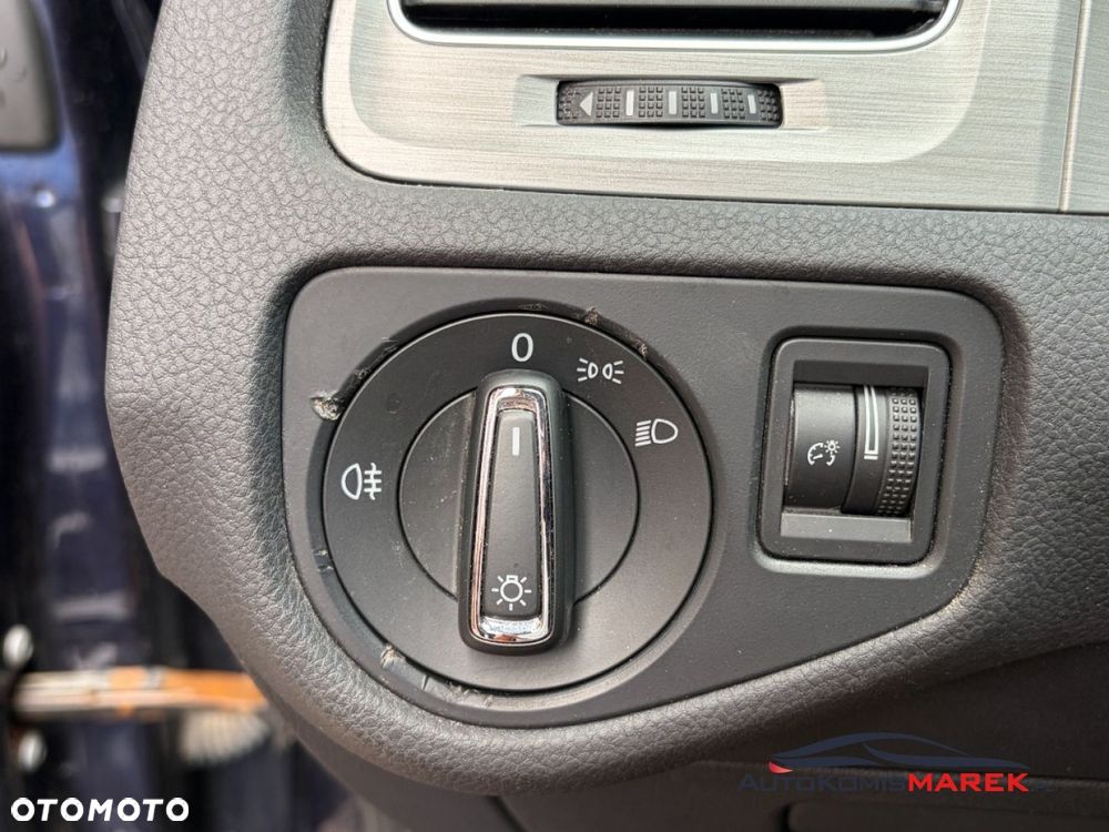 Volkswagen Golf - 20