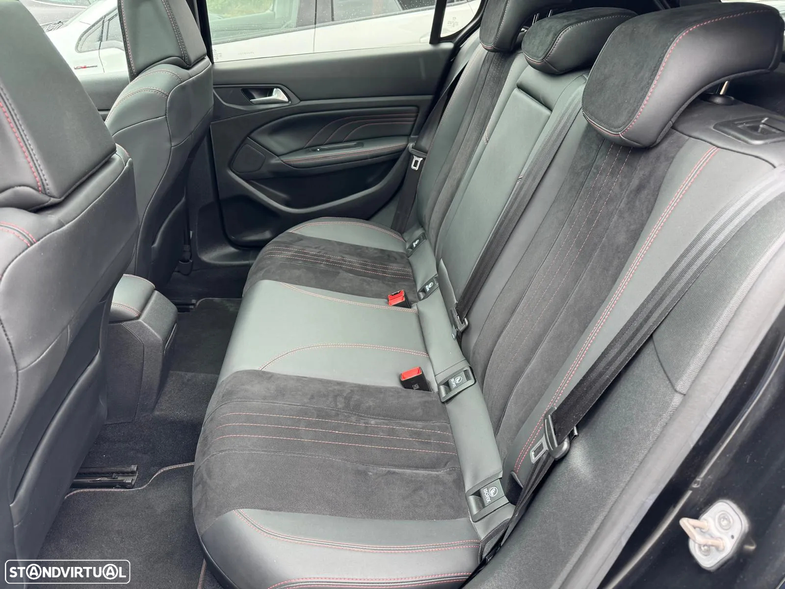 Peugeot 308 1.2 PureTech GT Line - 17