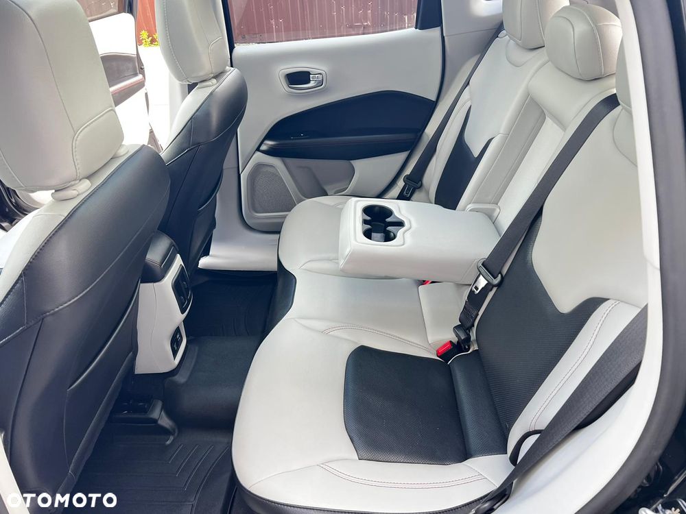 Jeep Compass - 21