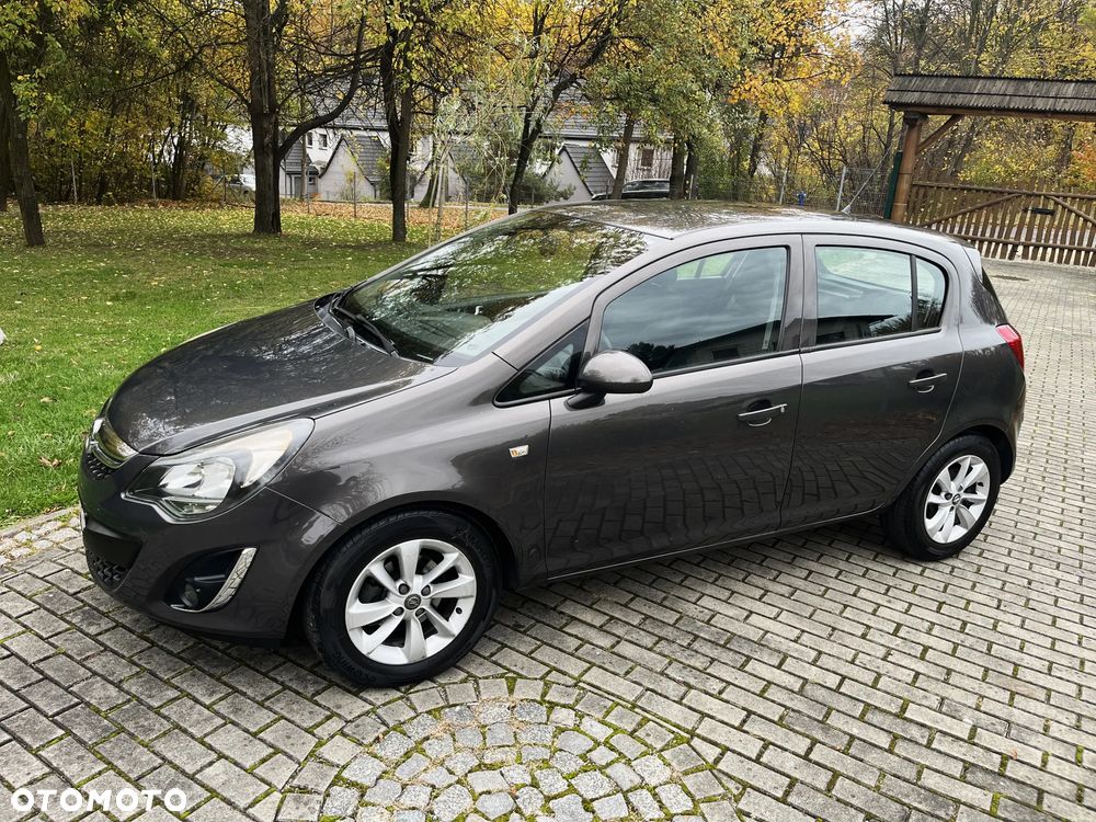 Opel Corsa 1.2 16V Cosmo - 5