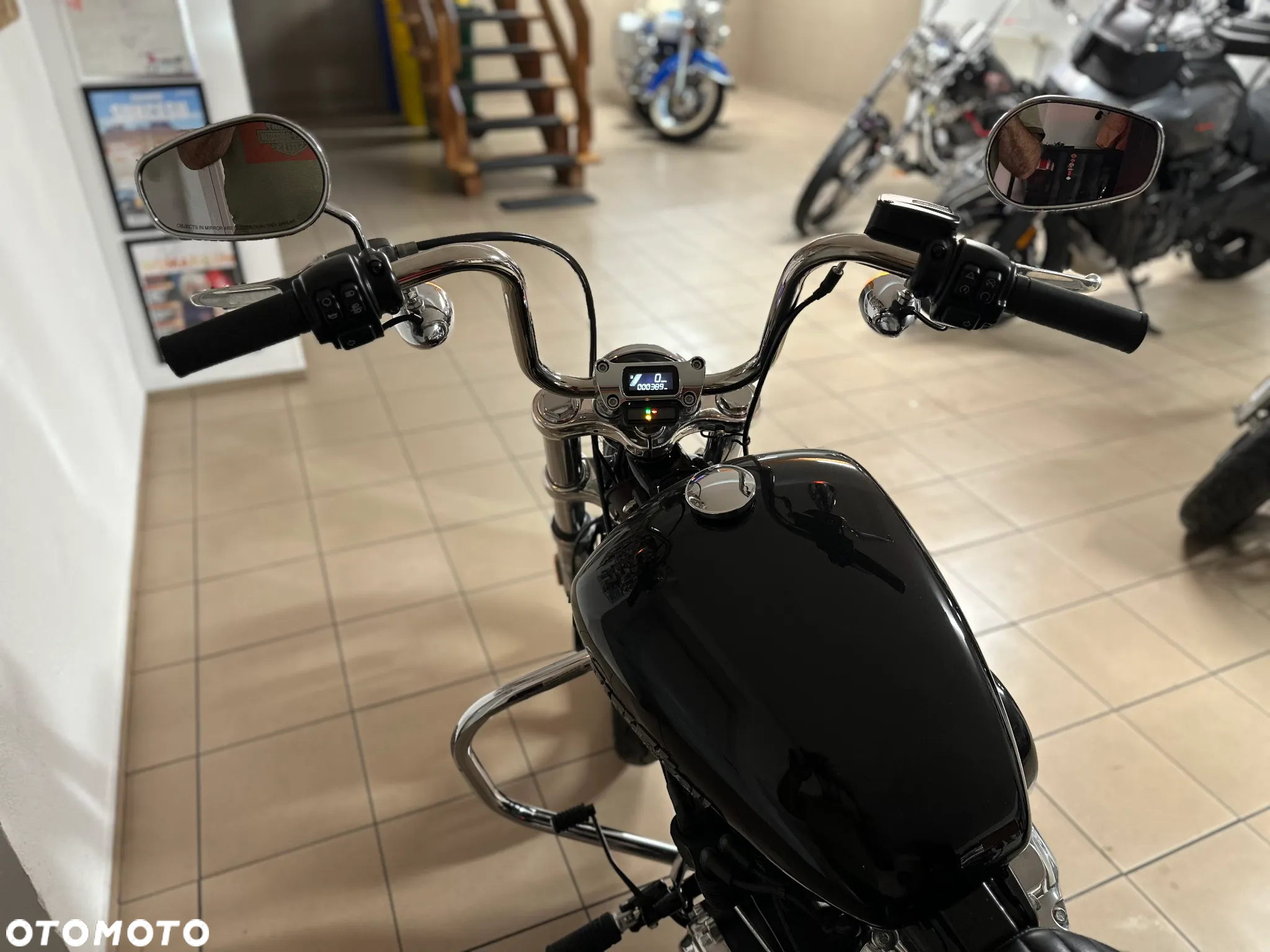 Harley-Davidson Softail Standard - 8