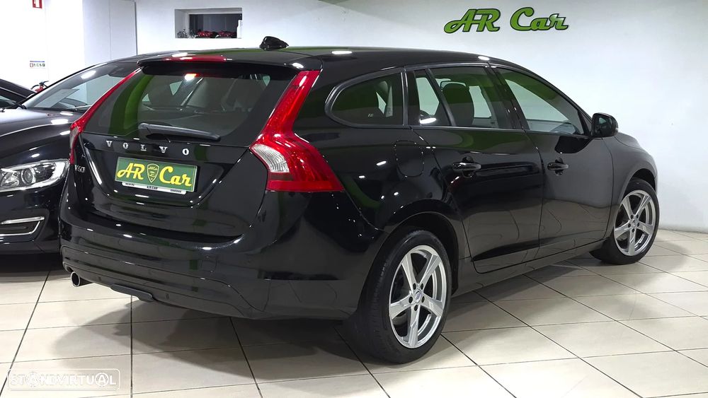 Volvo V60 D2 Kinetic - 4