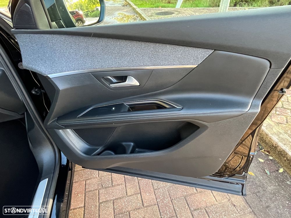 Peugeot 5008 1.5 BlueHDi Crossway EAT8 - 39