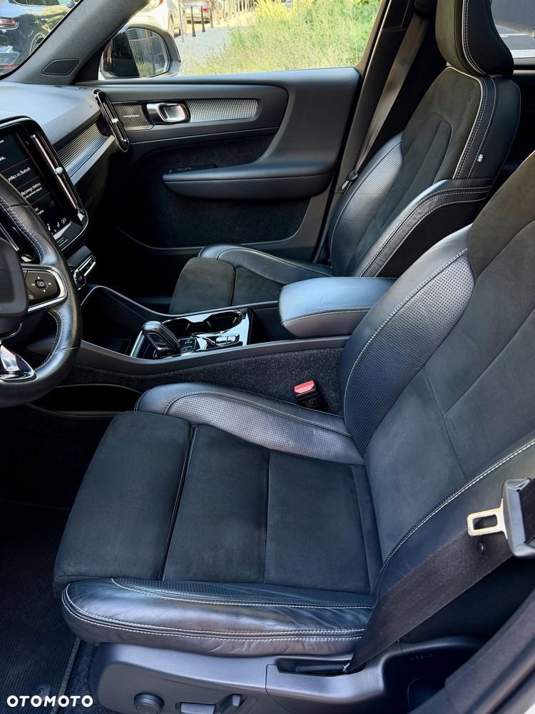 Volvo XC 40 D4 AWD R-Design - 9