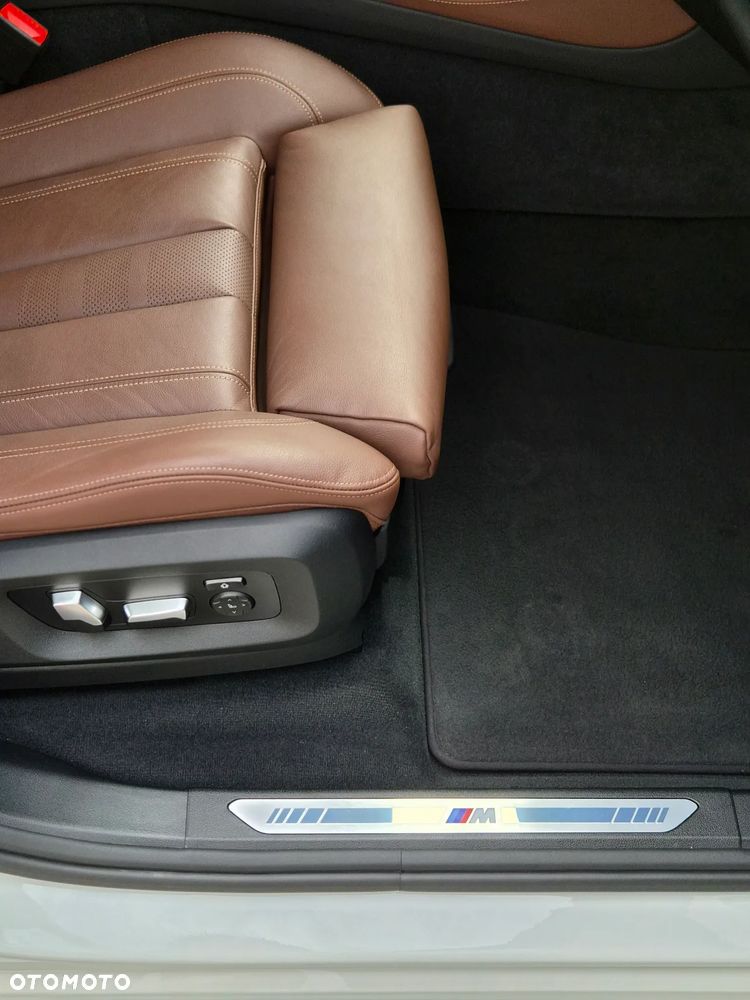 BMW X5 xDrive30d sport - 14