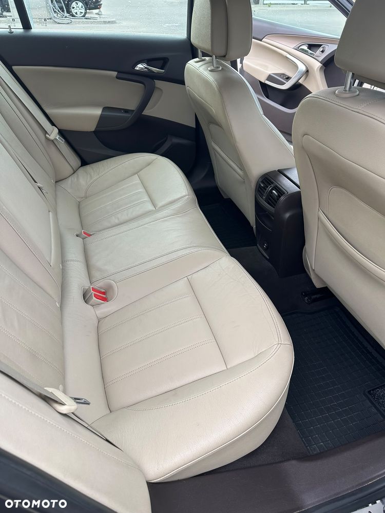 Opel Insignia 1.6 T Cosmo - 11
