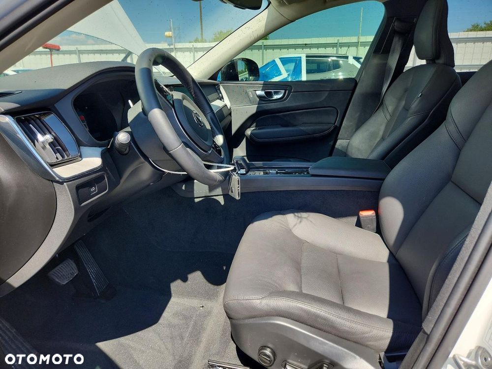 Volvo XC 60 B5 B AWD Plus Bright - 7