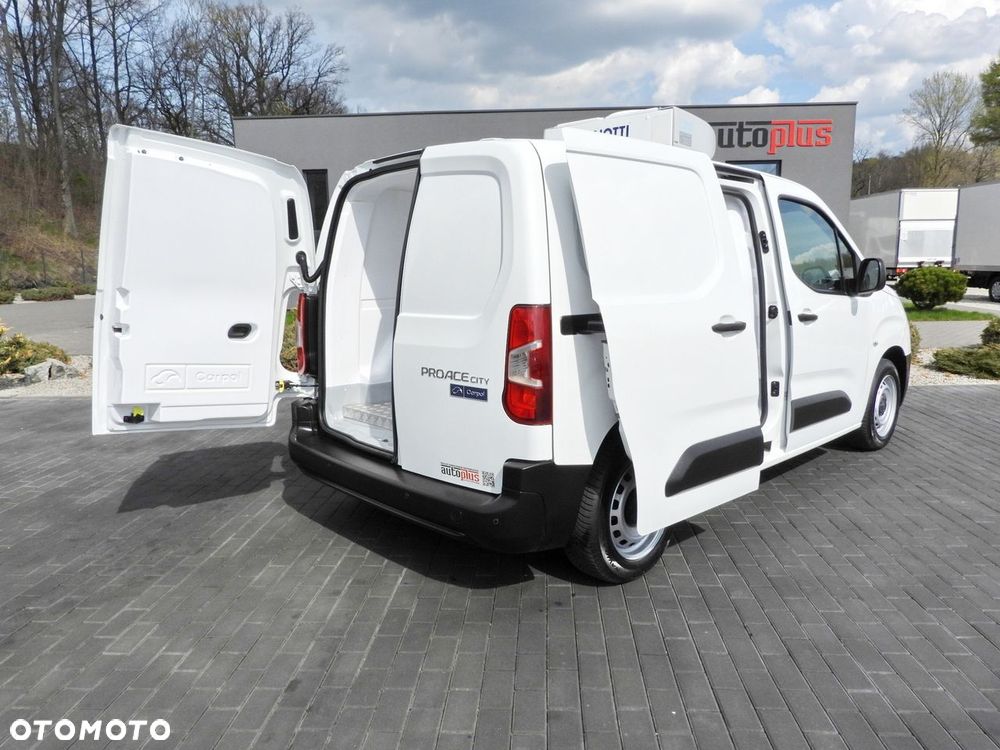 Toyota PROACE CITY  FURGON CHŁODNIA  -15*C ZASILANIE 230V TEMPOMAT KLIMATYZACJA  100KM - 4