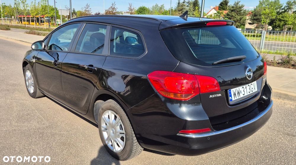 Opel Astra 1.4 Turbo Exklusiv - 3