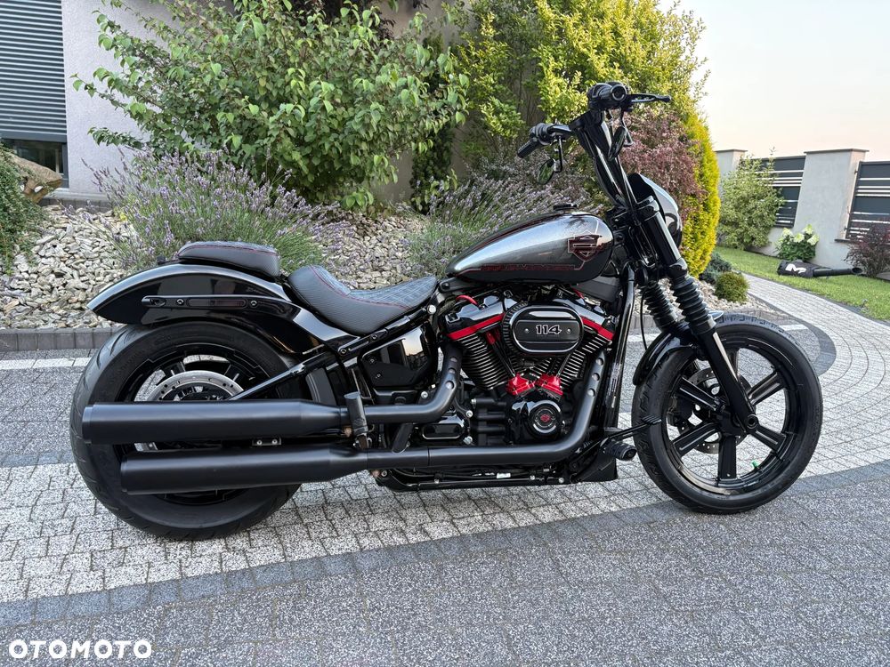 Harley-Davidson Softail Street Bob - 20