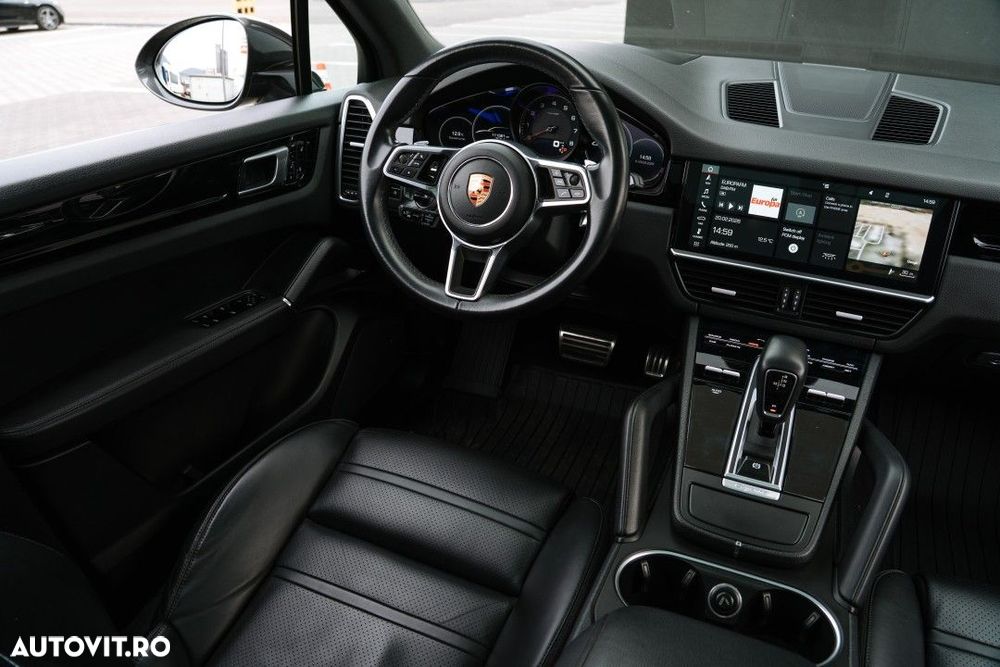 Porsche Cayenne - 18