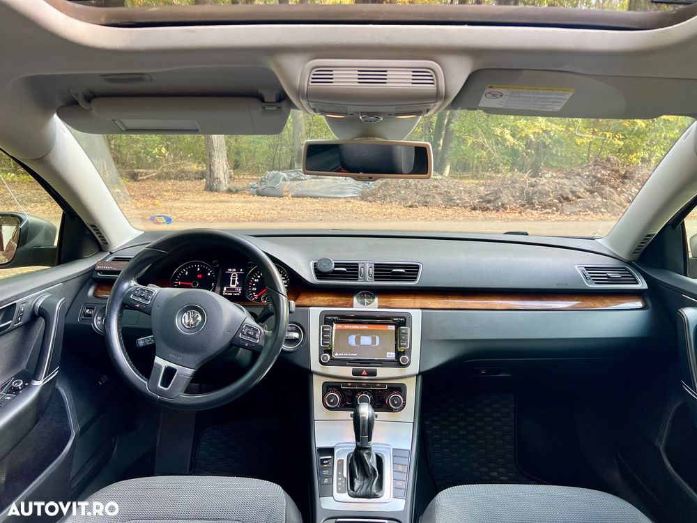 Volkswagen Passat Variant 2.0 TDI Blue TDI DSG Highline - 9