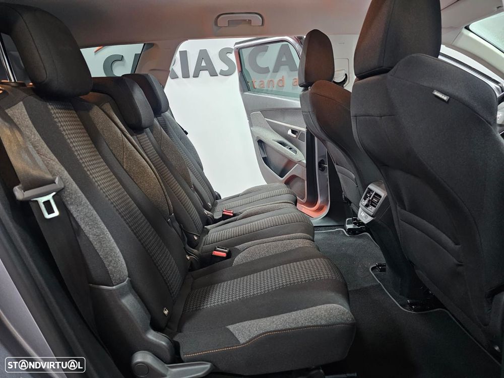 Peugeot 5008 1.5 BlueHDi Allure EAT8 - 15