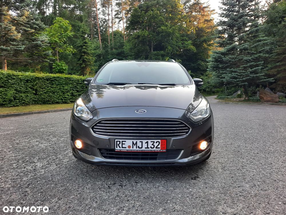 Ford S-Max 2.0 TDCi Titanium PowerShift - 6