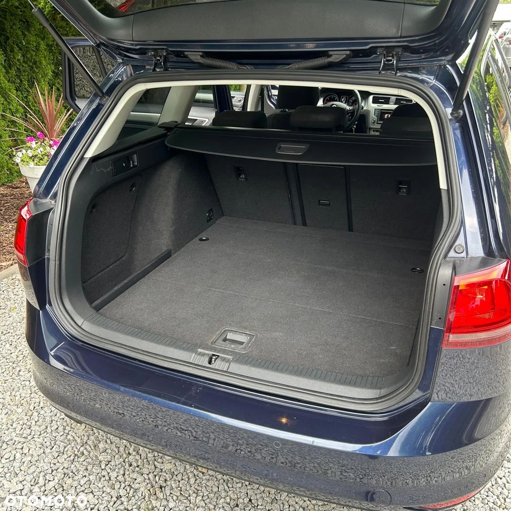 Volkswagen Golf 1.6 TDI BMT Comfortline - 21