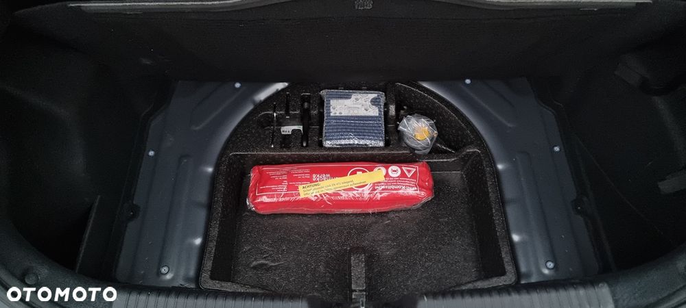 Hyundai i30 1.4 Comfort - 28