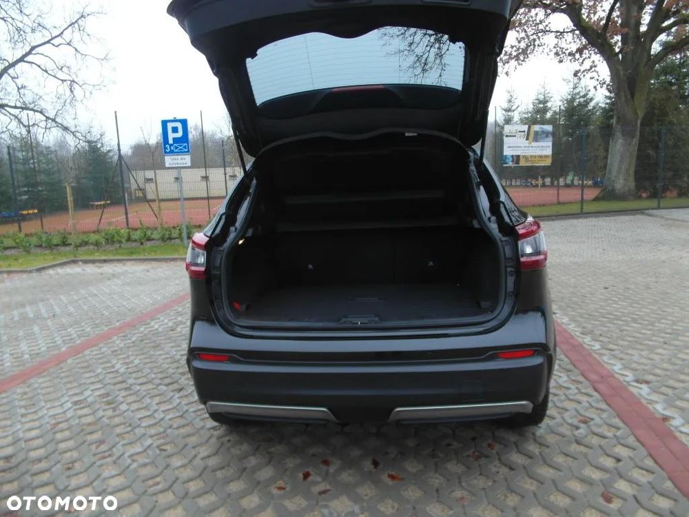 Nissan Qashqai 1.3 DIG-T N-Connecta DCT - 10