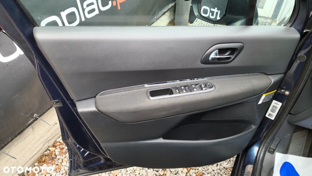 Peugeot 5008 155 THP Automatik Platinum - 36