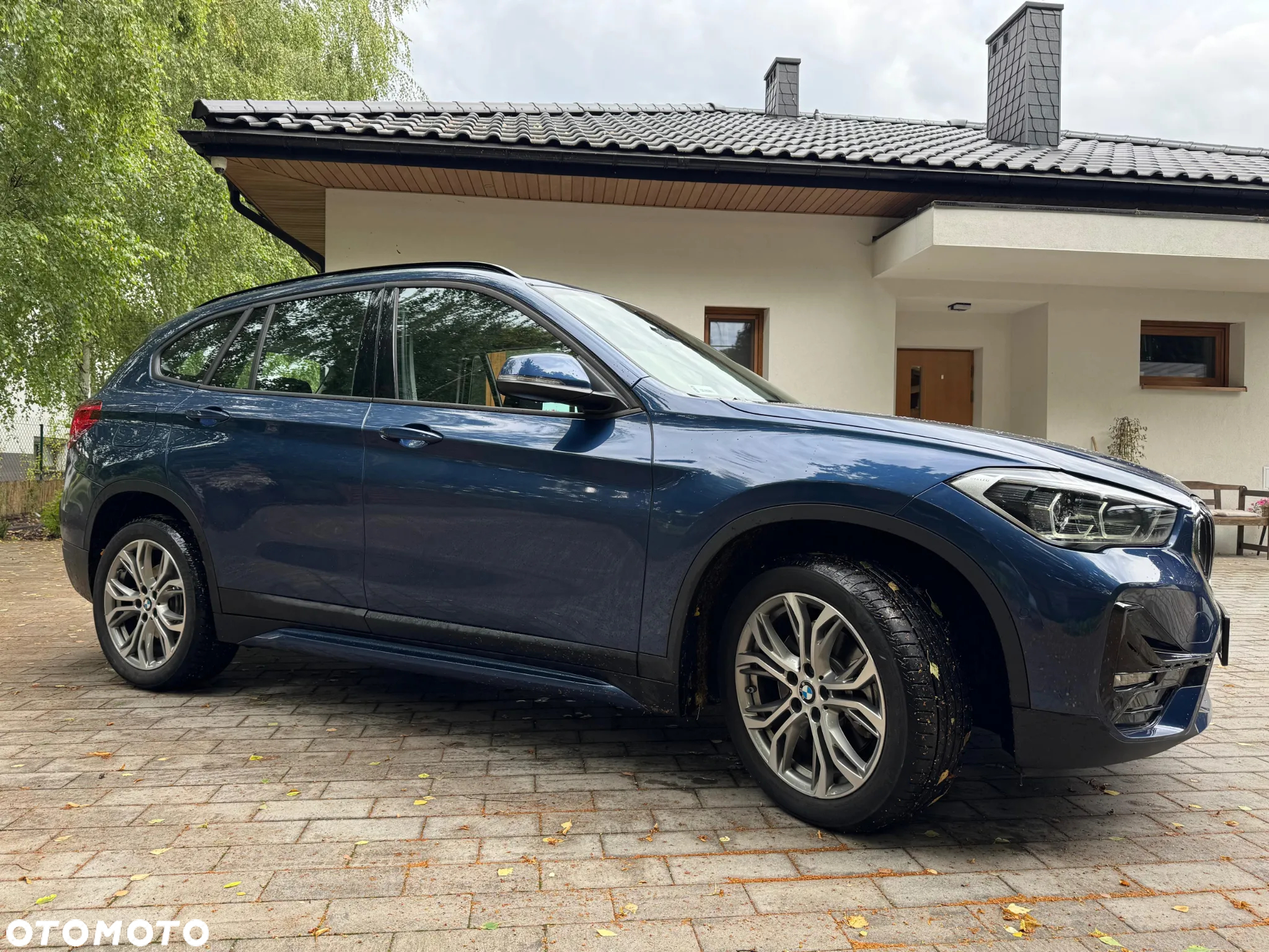 BMW X1 xDrive20i Sport Line - 2