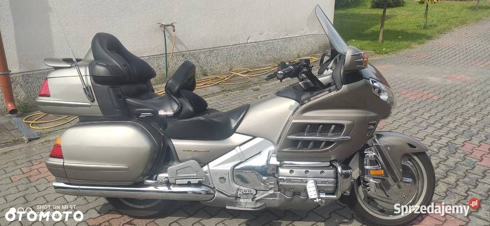 Honda GL - 4