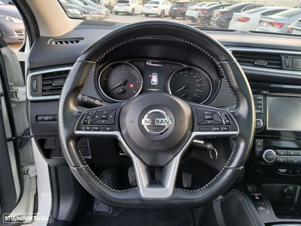Nissan Qashqai 1.5 dCi N-Connecta Business - 17