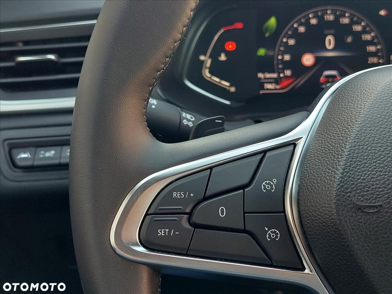 Renault Captur - 13