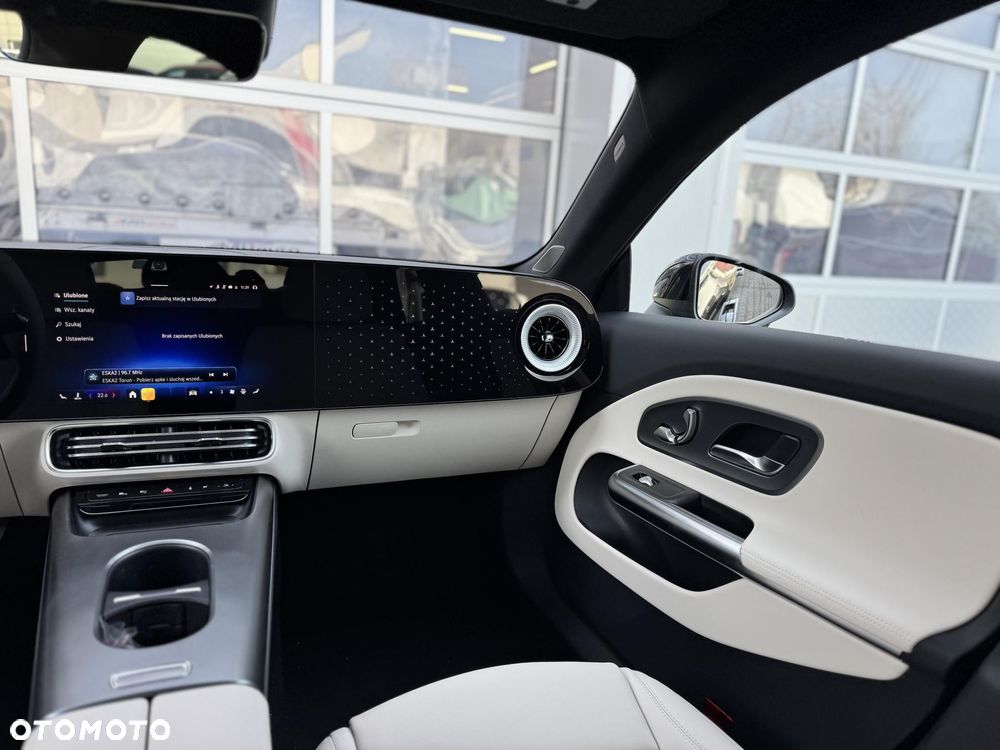 Mercedes-Benz CLA 200 mHEV 8G-DCT - 16