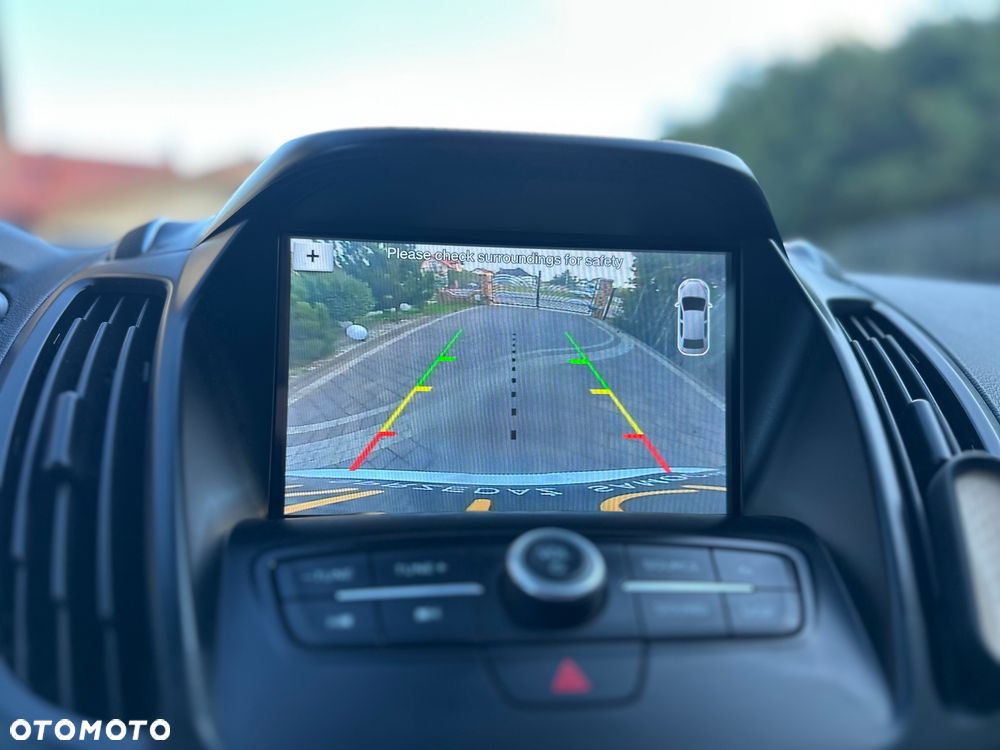 Ford Kuga 2.0 TDCi 2x4 ST-Line - 26