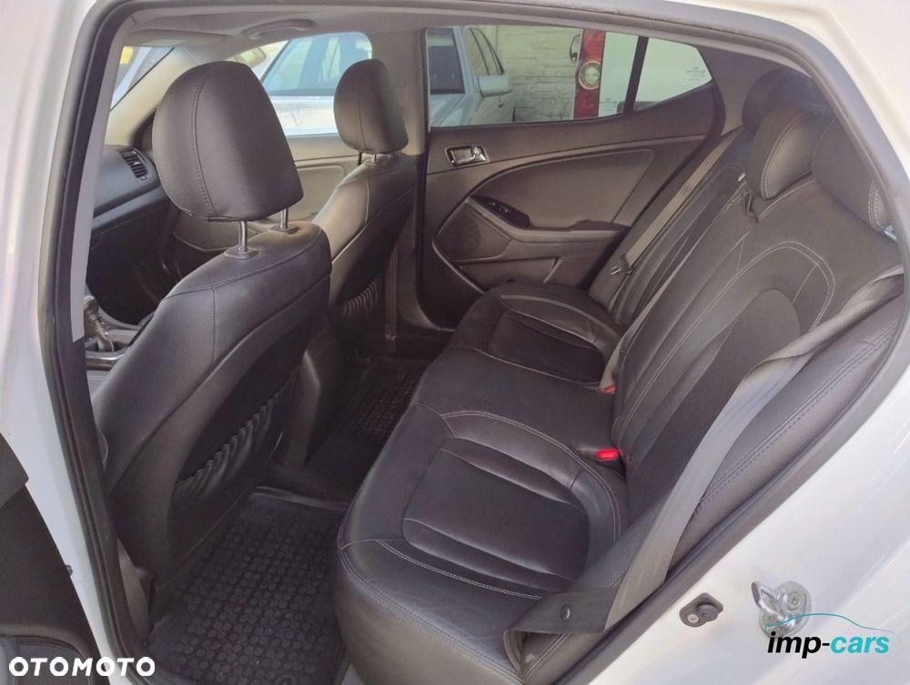 Kia Optima - 17
