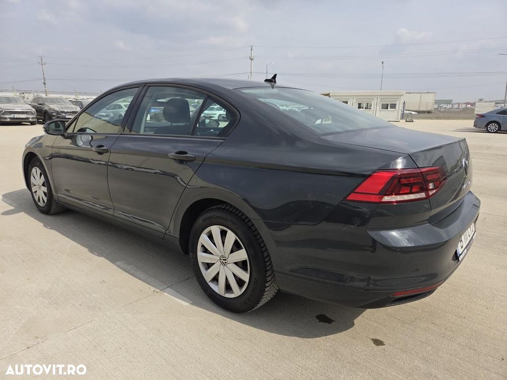 Volkswagen Passat 1.5 TSI ACT Trendline - 4