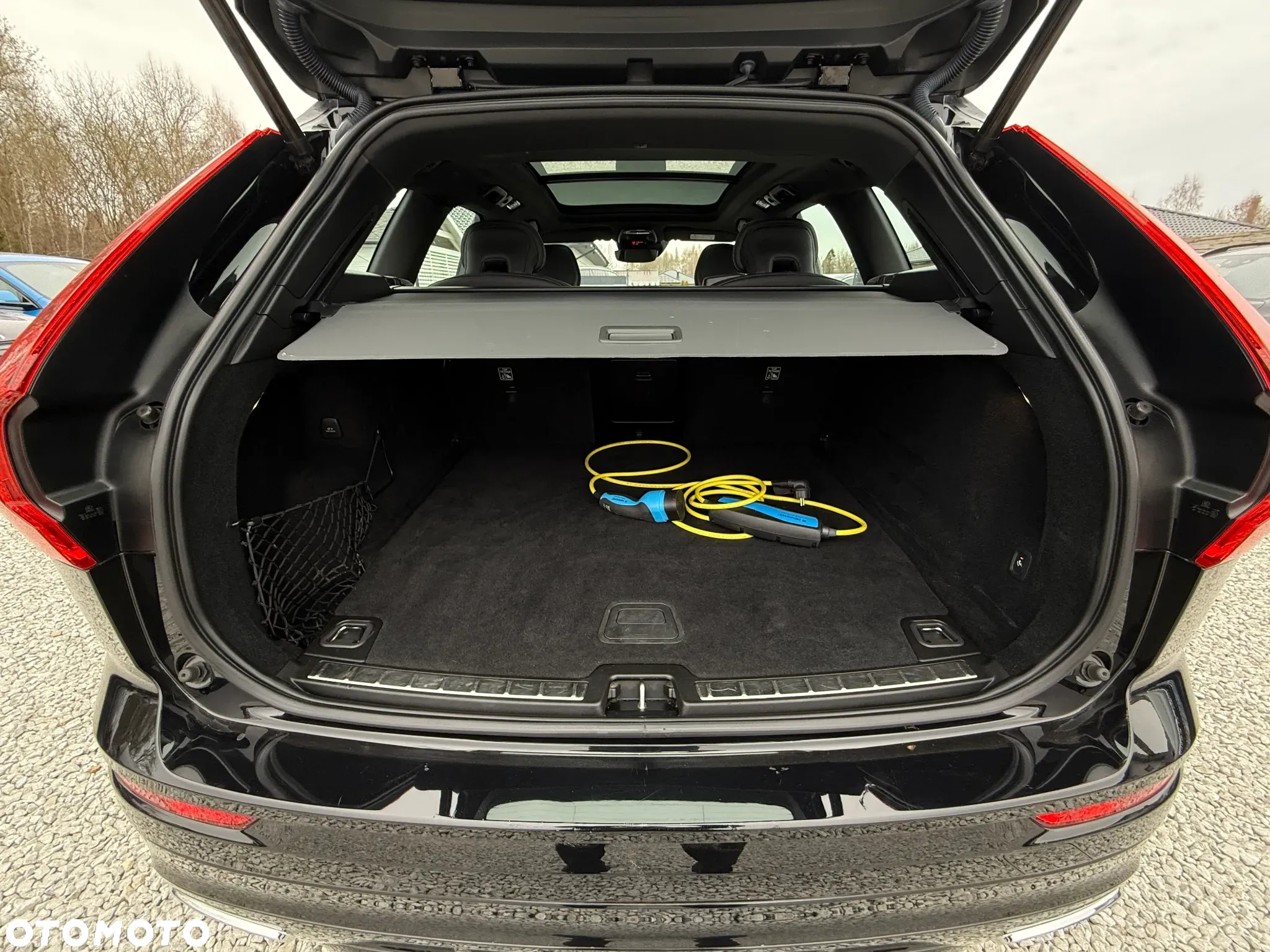 Volvo XC 60 T8 Plug-In Hybrid AWD R-Design - 35