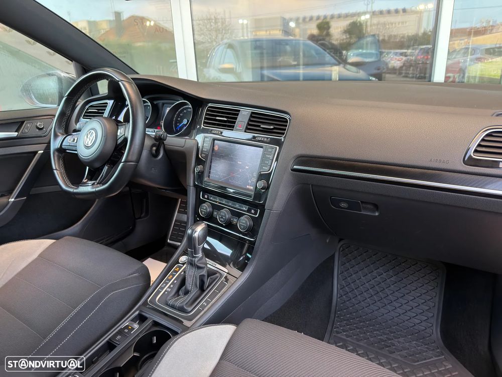 VW Golf R 4Motion BlueMotion DSG - 8