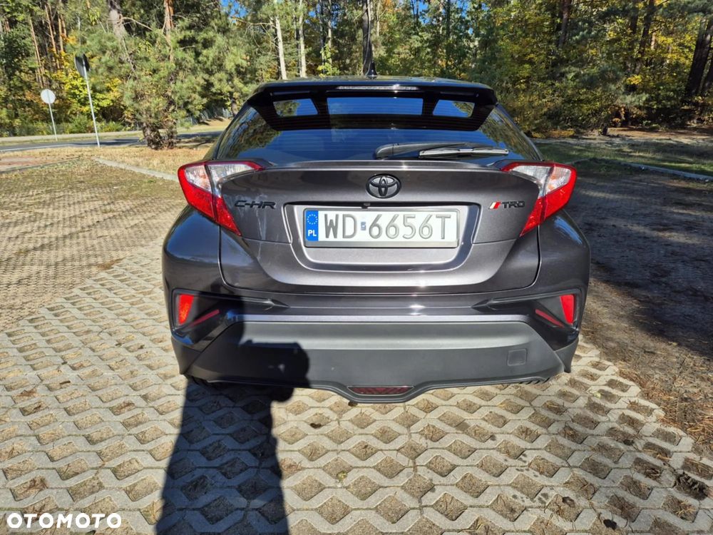 Toyota C-HR - 11