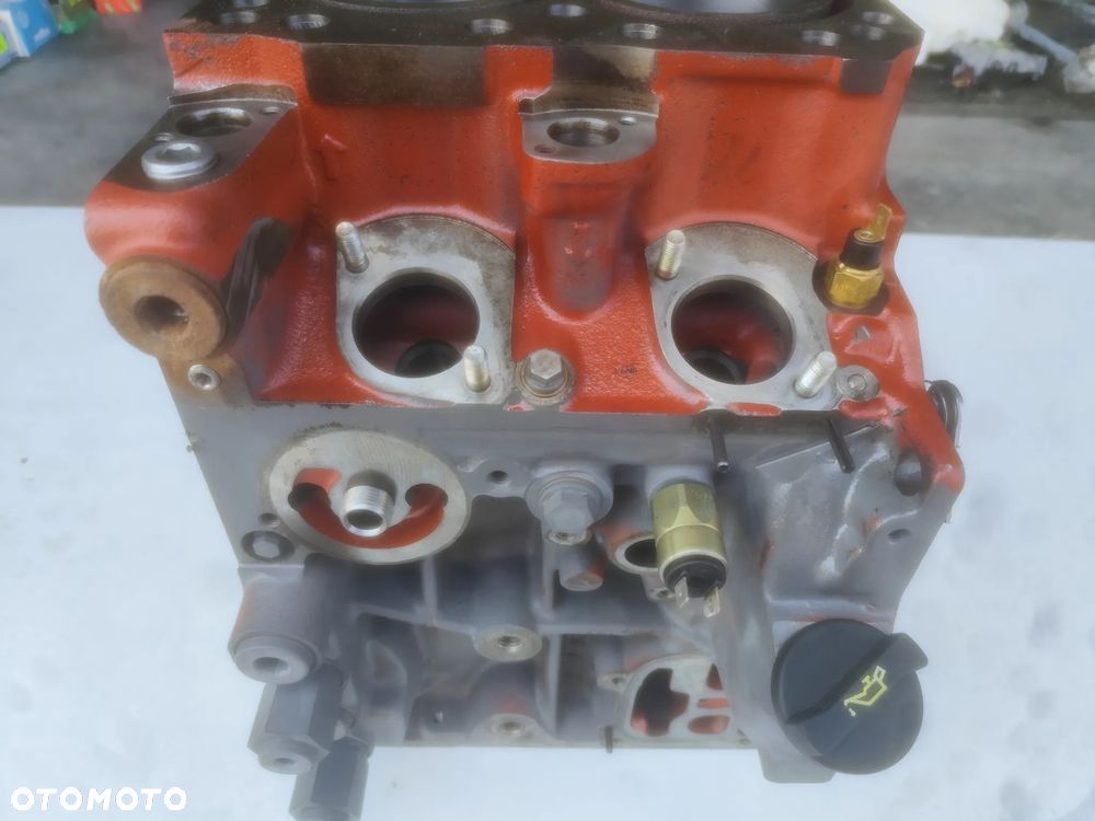BLOK SILNIKA+NOWE TŁOKI_OBROBIONY SUPER STAN_DEUTZ F2L 1011F - 5