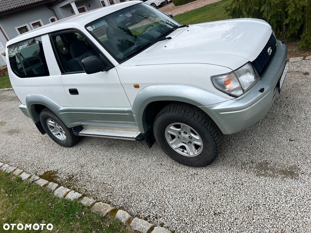 Toyota Land Cruiser - 2