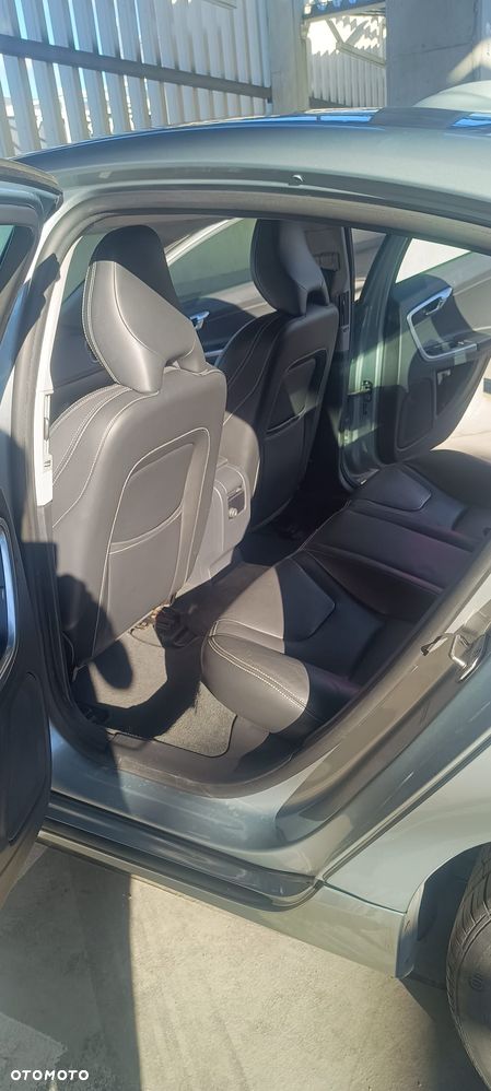 Volvo S60 - 22