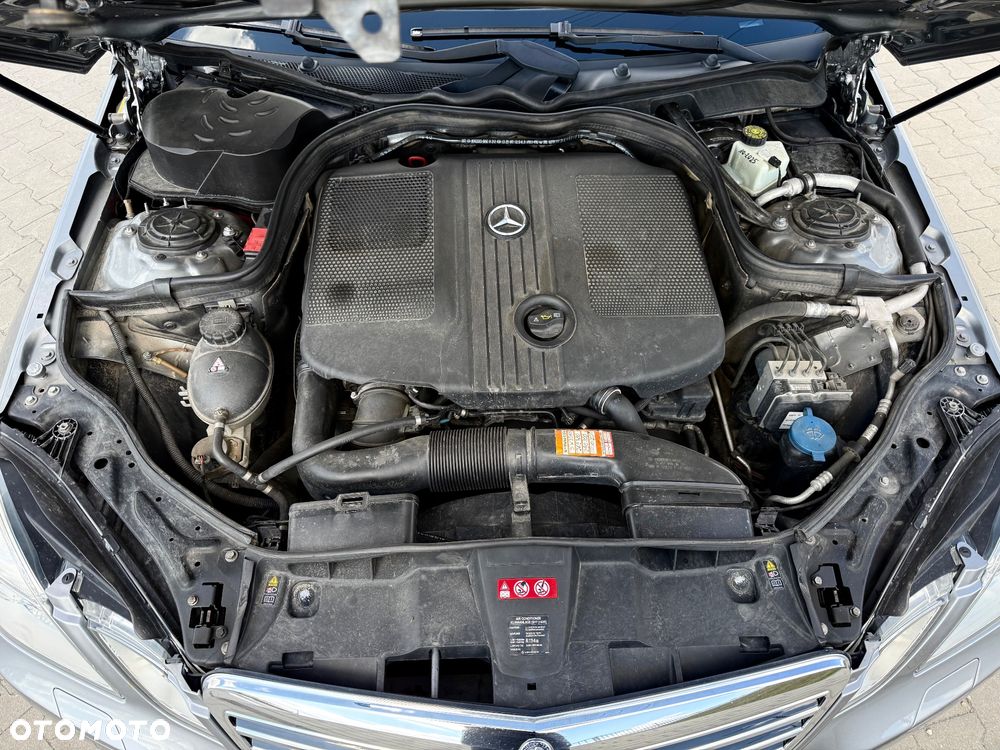 Mercedes-Benz Klasa E 200 CDI DPF BlueEFFICIENCY Automatik Avantgarde - 38