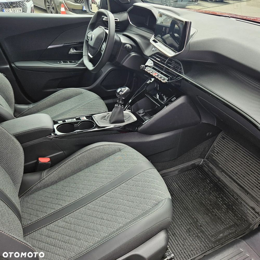 Peugeot 2008 PureTech 100 Allure S&S BVM6 - 12