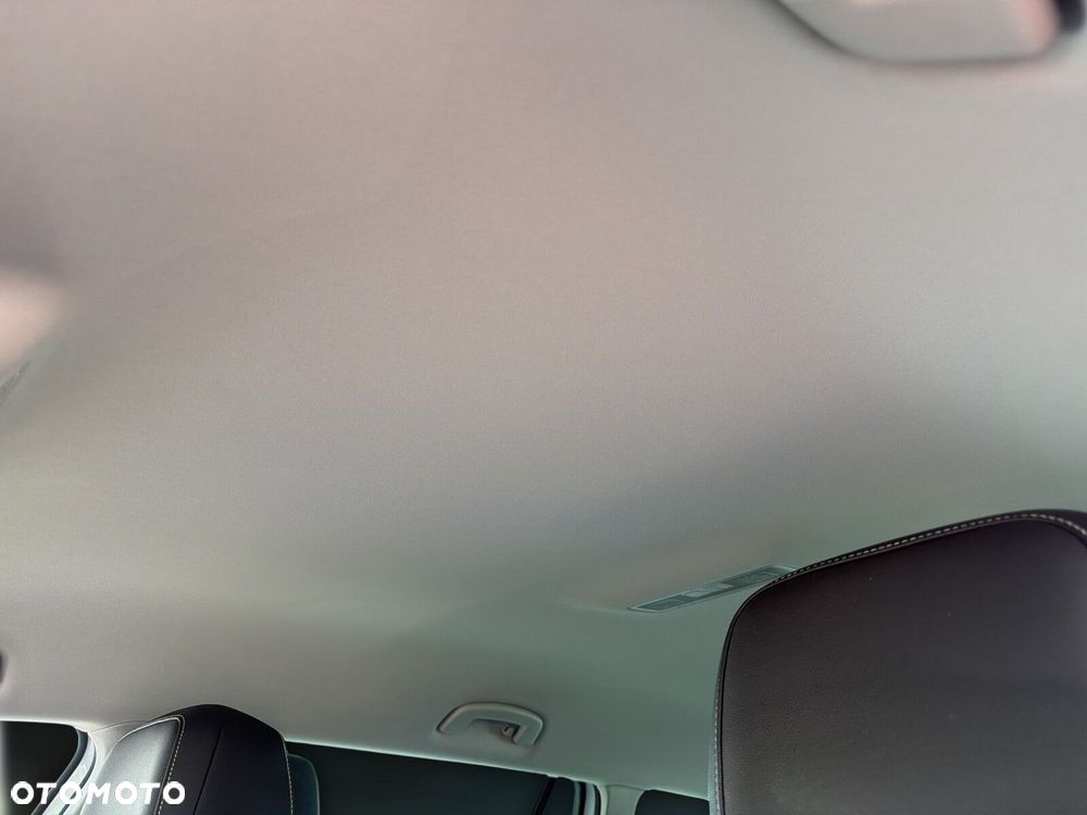 Volkswagen Passat - 28