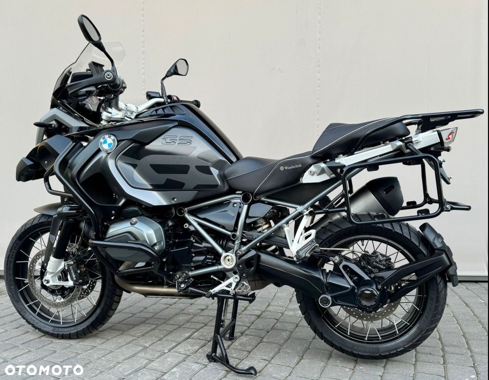 BMW R - 6