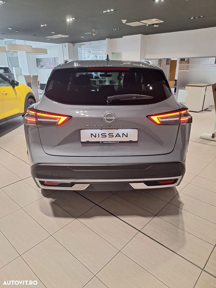 Nissan Qashqai - 4