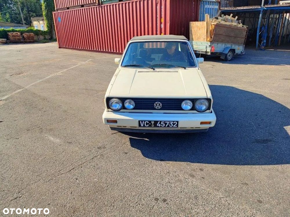 Volkswagen Golf - 2