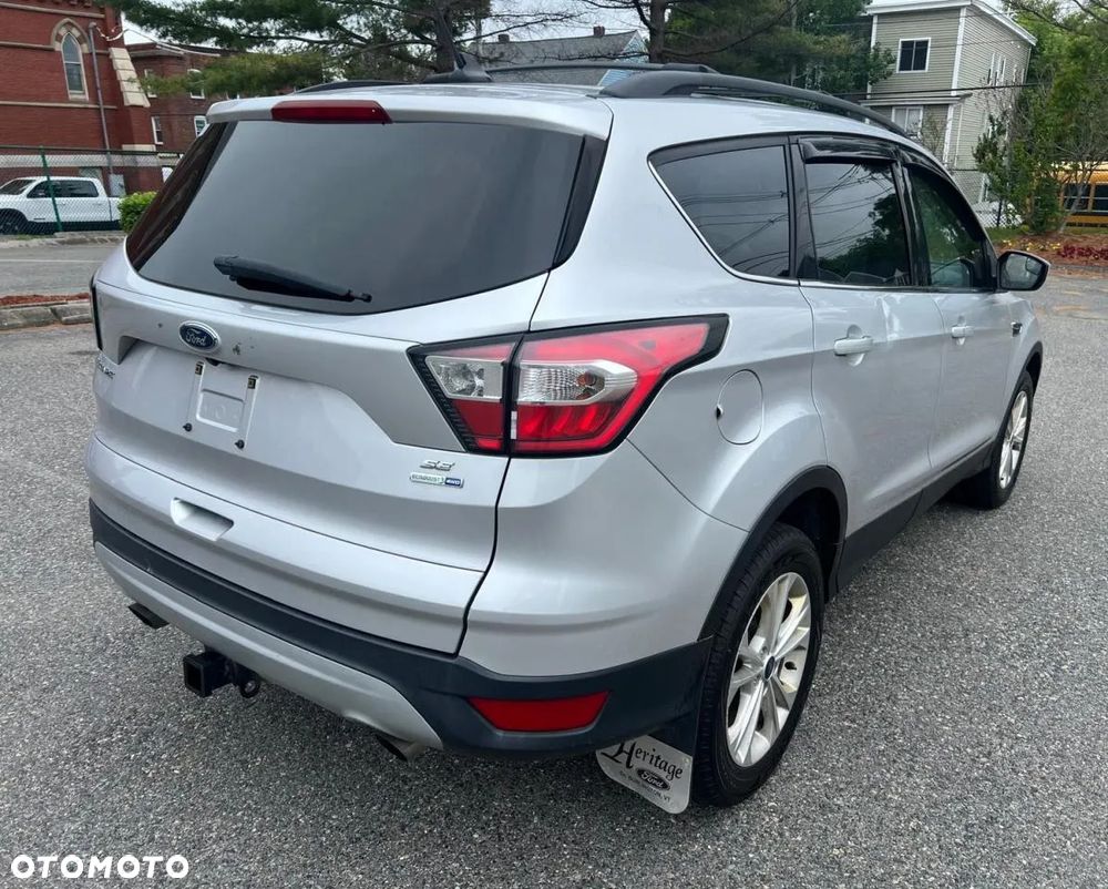 Ford Escape 1.5 EcoBoost AWD SE - 3