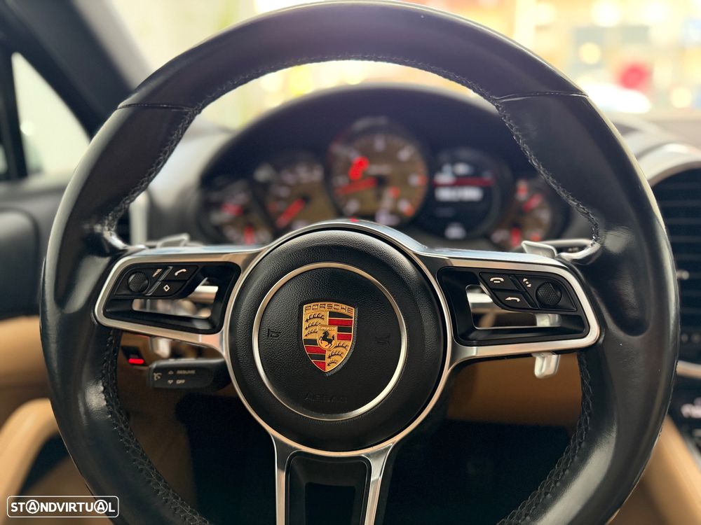 Porsche Cayenne Tiptronic S - 27