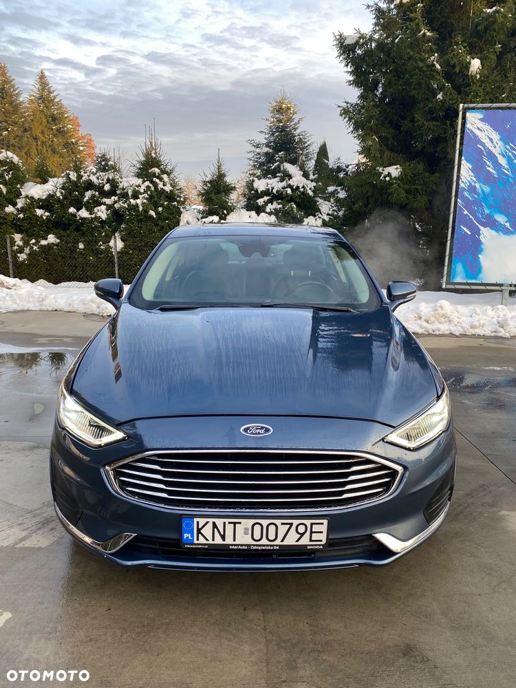 Ford Fusion - 2