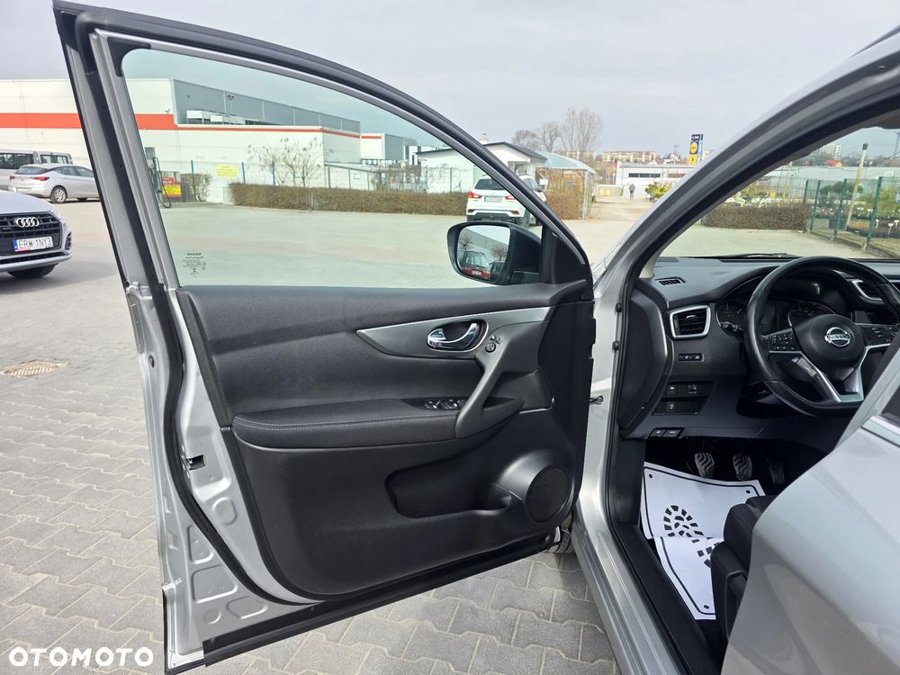 Nissan Qashqai 1.5 dCi DPF 360 - 11